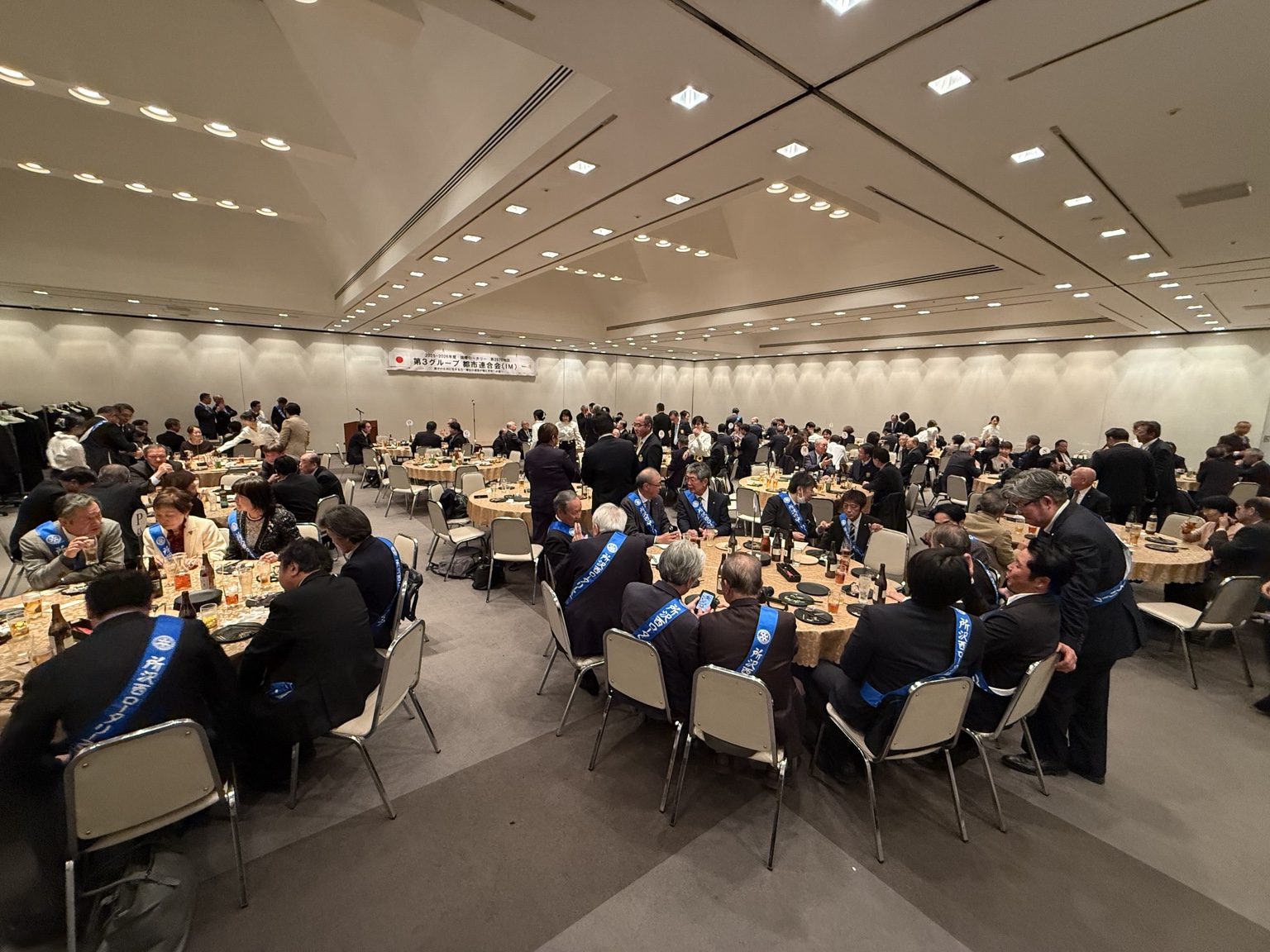 企業イベントでのマルザの出演風景